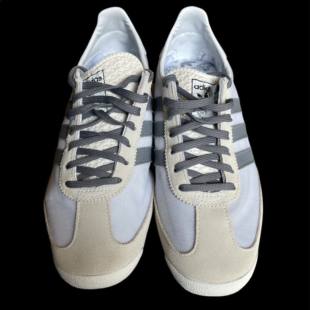 adidas Originals Mens SL 72 Trainers gray and white.